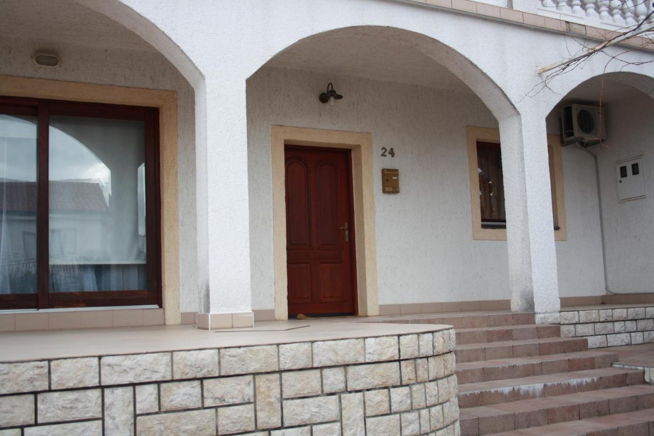 Apartment Kati Crikvenica Ngoại thất bức ảnh
