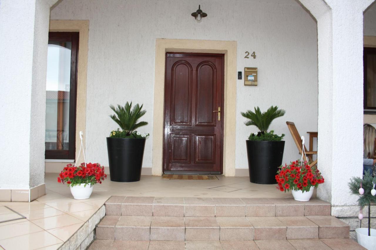 Apartment Kati Crikvenica Ngoại thất bức ảnh